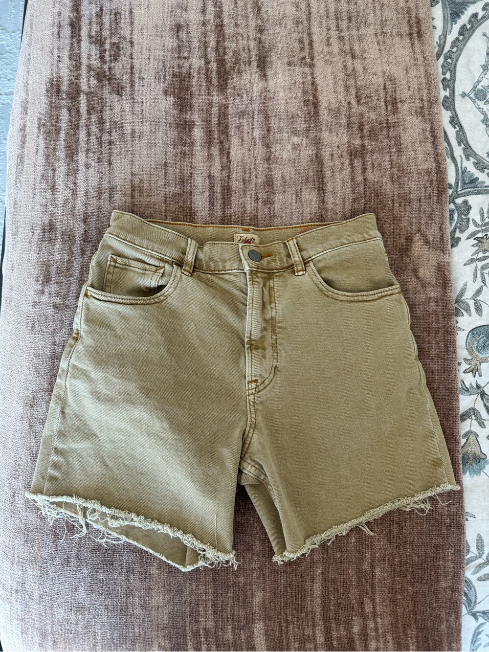 Faherty High-Rise Frayed Hem Women’s Shorts - Mustard/Olive Size 25